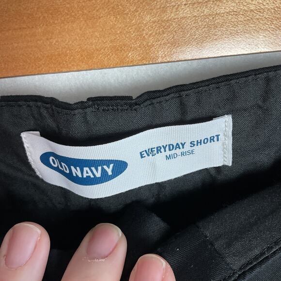 Old Navy Womens Every Day Short Mid Rise Lot of 2 Black and Grey Size 18 - Picture 9 of 16